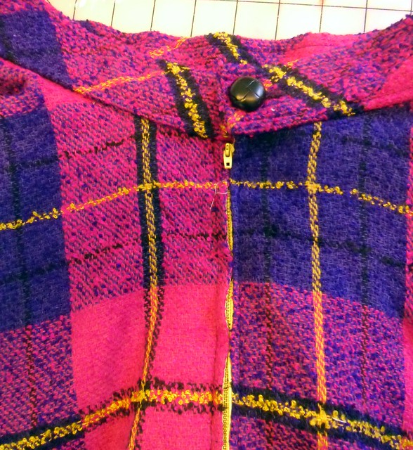 plaid circle skirt - button