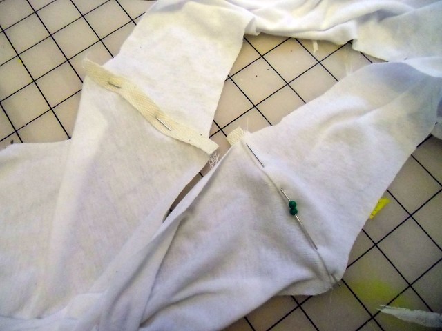 Knit - stabilizing shoulders