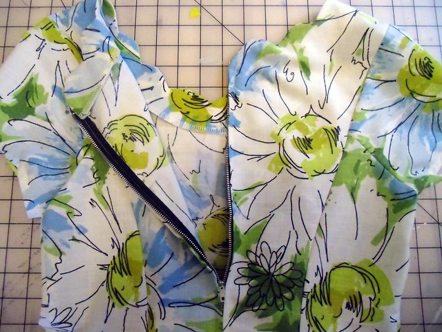 Daisy Sundress - unzipped!