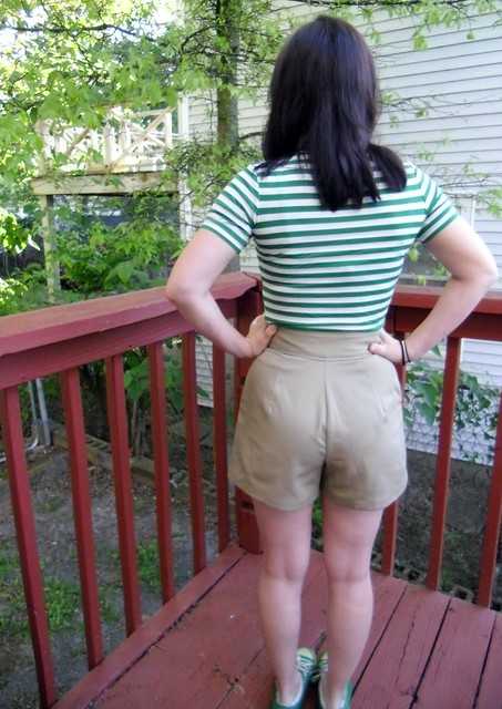 Khaki Shorts & Green Striped Renfrew