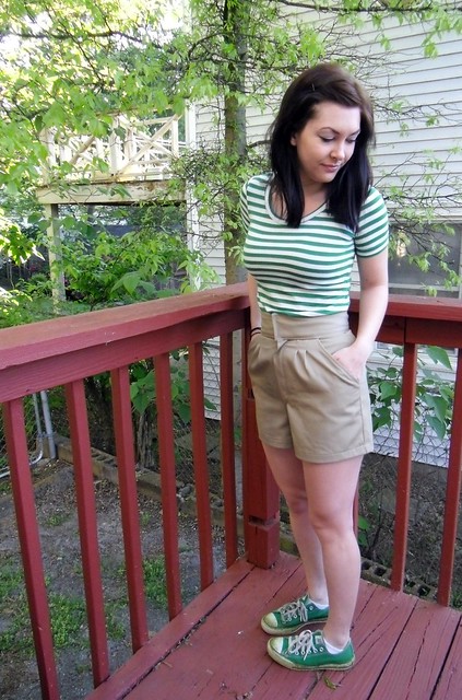 Khaki Shorts & Green Striped Renfrew