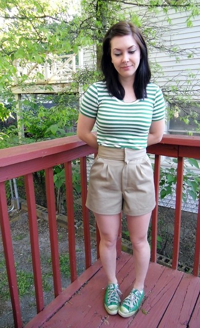Khaki Shorts & Green Striped Renfrew