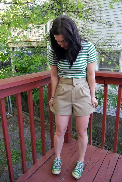 Khaki Shorts & Green Striped Renfrew