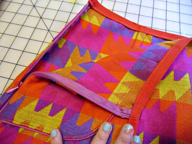 Skirt - pretty zipper!