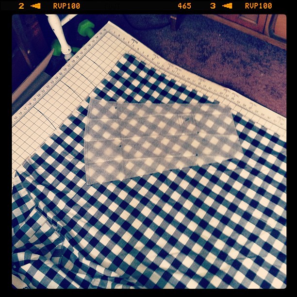 Soooo I packed my whole house... And we're not moving until at least Wednesday. Living room floor is now my new cutting table, ew