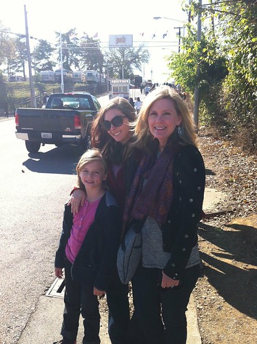 with my mom & niece :)