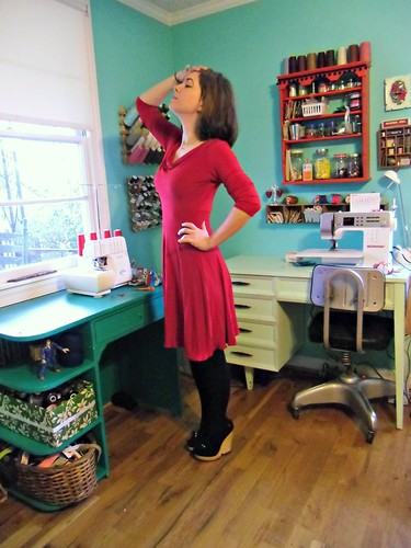 Butterick 5078 - slinky red