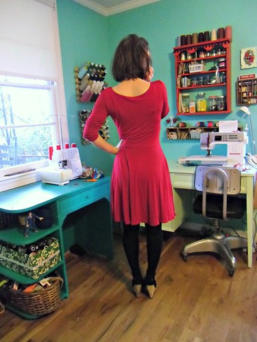 Butterick 5078 - slinky red