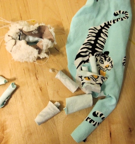 White Hoodie - pom pom