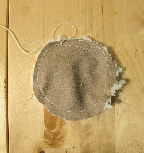 White Hoodie - pom pom