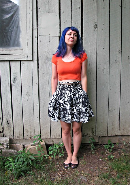 Kitty Cat Zinnia + Nettie Crop Top
