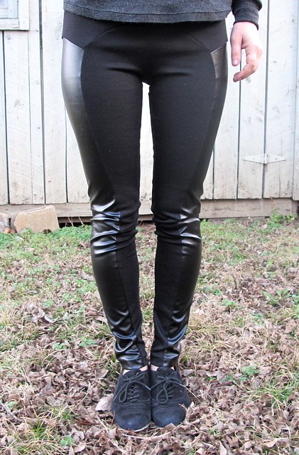 Leggings & Ensis Tee