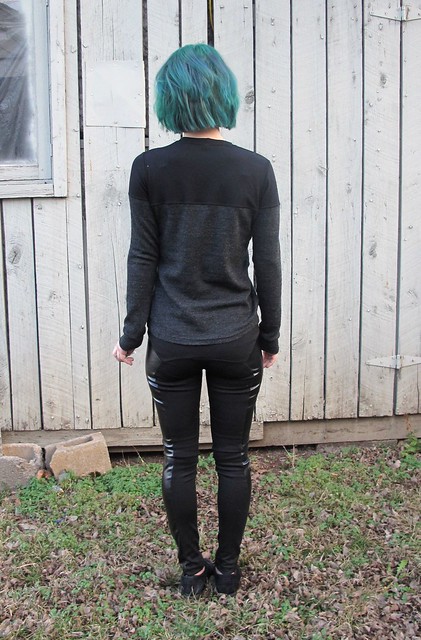 Leggings & Ensis Tee