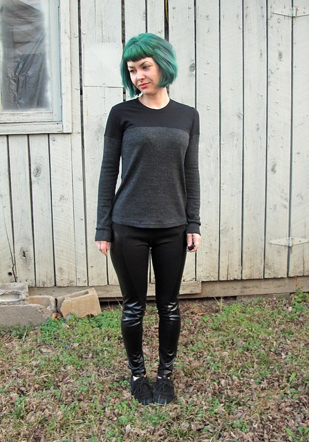 Leggings & Ensis Tee