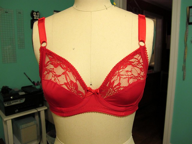 Red Marlborough Bra