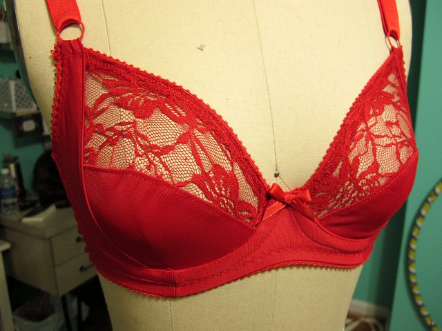 Red Marlborough Bra