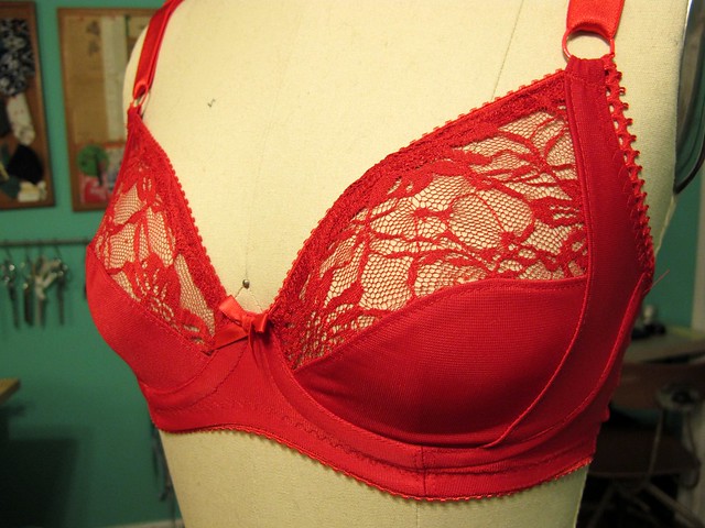 Red Marlborough Bra