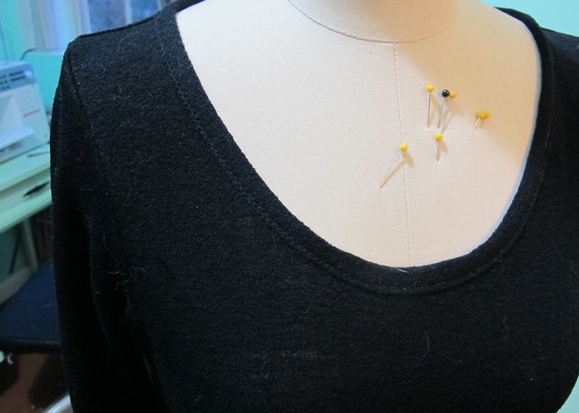 Vespa Patterns Grail tshirt - neckline detail