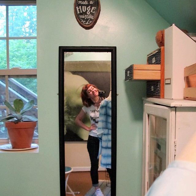 #sewphotohop day 1: my name is Lauren and I blog at lladybird.com. I live in the woods right outside of Nashville, TN, with my boyfriend and BFF. I've been sewing for most of my life and I make almost all of my clothes at this point (including lingerie an