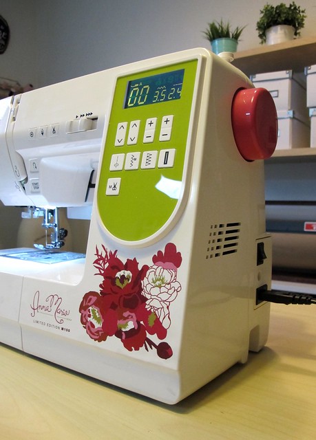 AMH M100 Sewing Machine