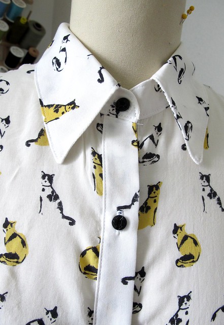 Kitty Rayon B5526 - on dressform