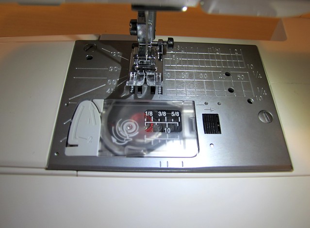 AMH M100 Sewing Machine