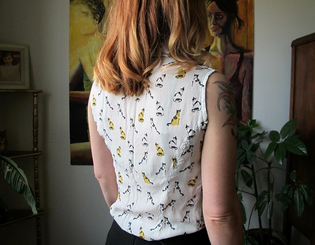 Kitty Rayon B5526 - back