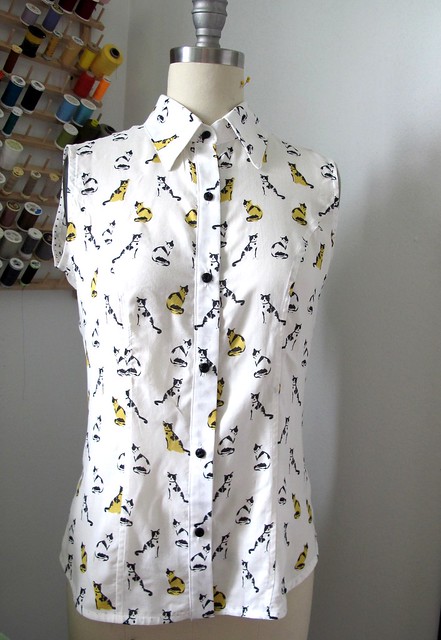 Kitty Rayon B5526 - on dressform