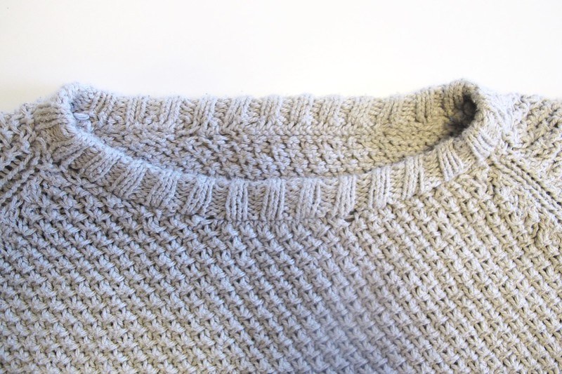 Martine Sweater - neckband