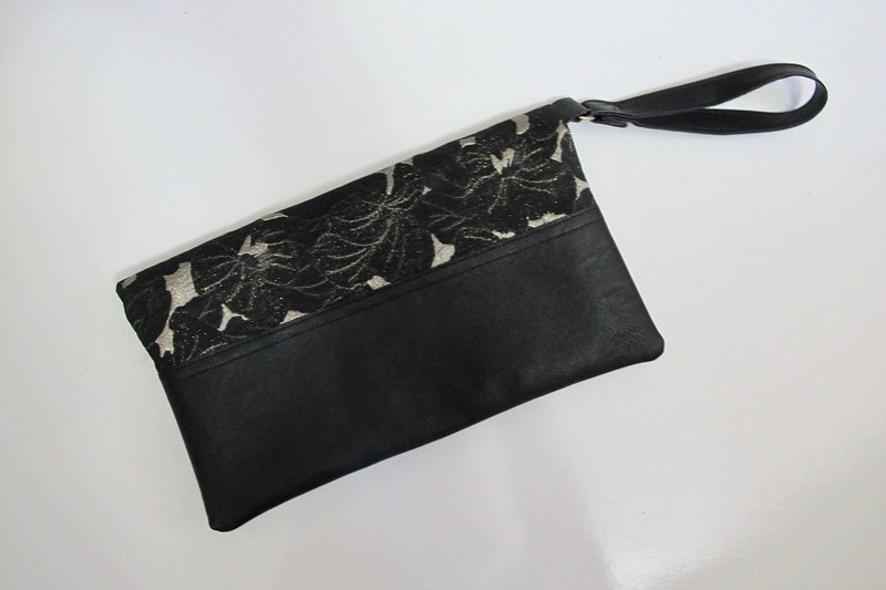 Simplicity 8028 clutch