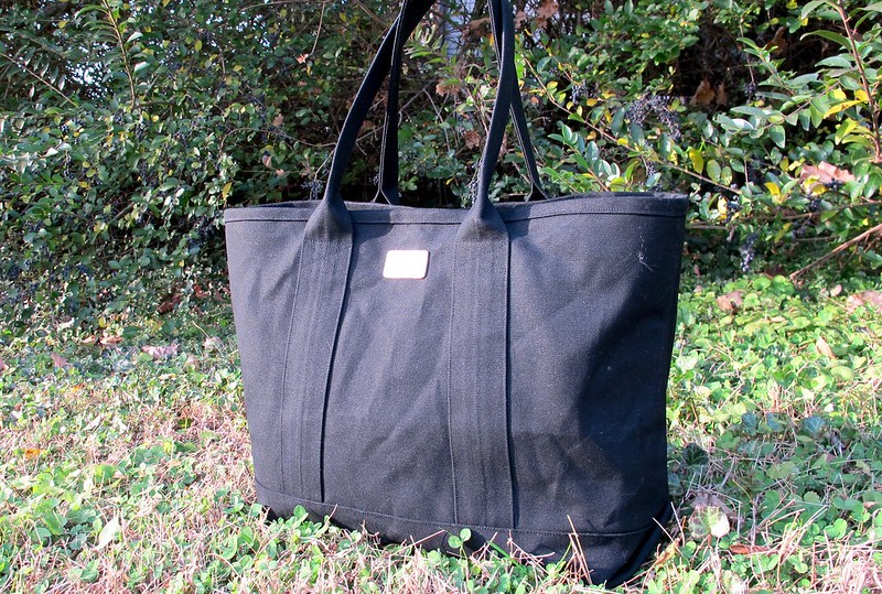 Addictive Free Canvas Tote