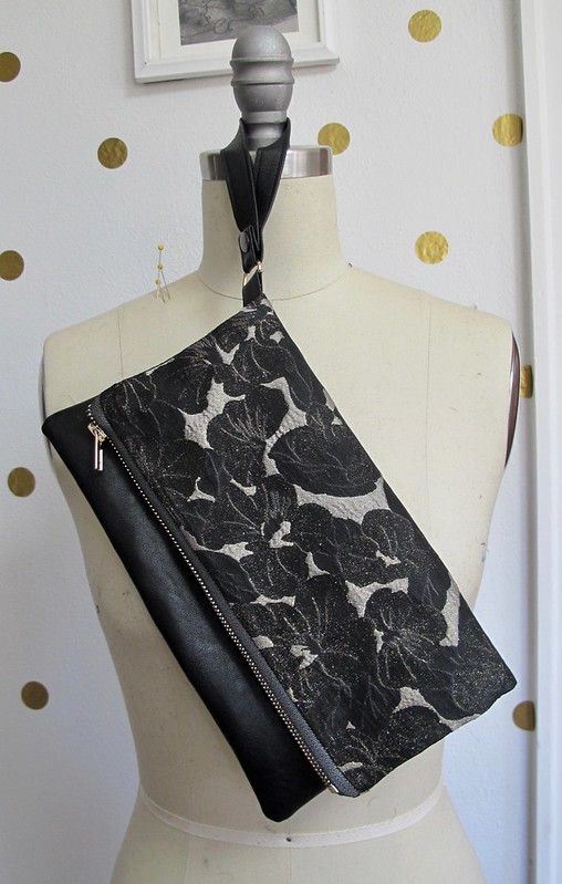 Simplicity 8028 clutch