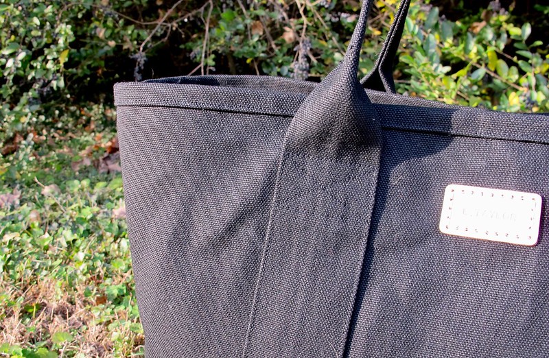 Addictive Free Canvas Tote