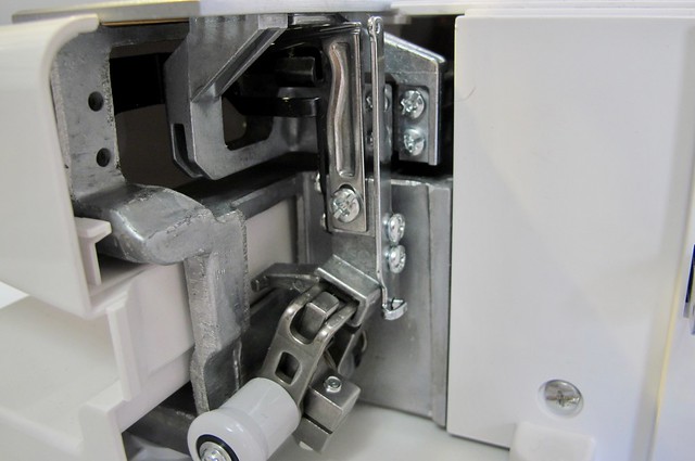 Janome Coverpro 2000cpx - threading